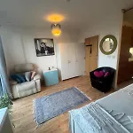 Studio Apartment In Notting Hill